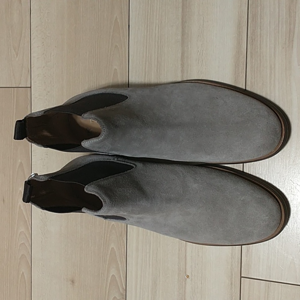 Geox dove grey Chelsea boots